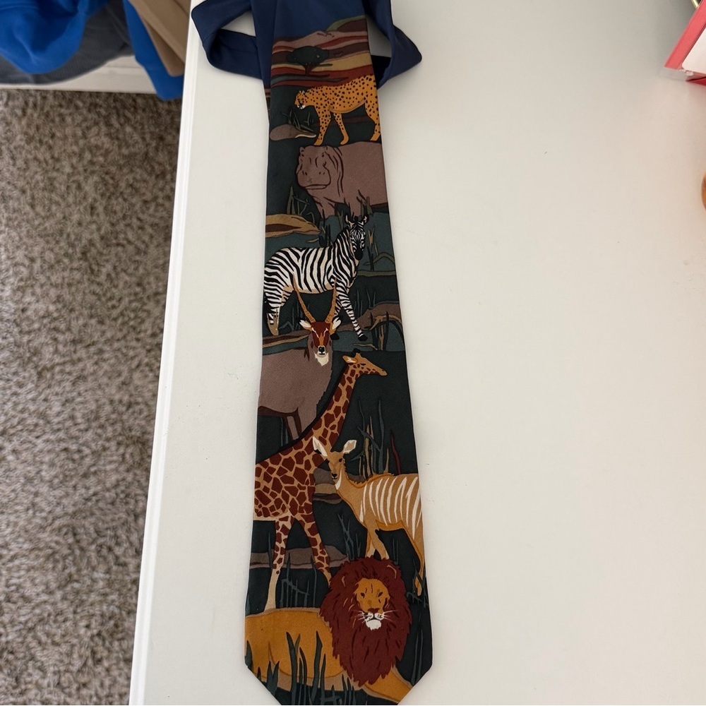 World Wildlife Fund WWF Vintage 90s Safari Animal Tie Silk